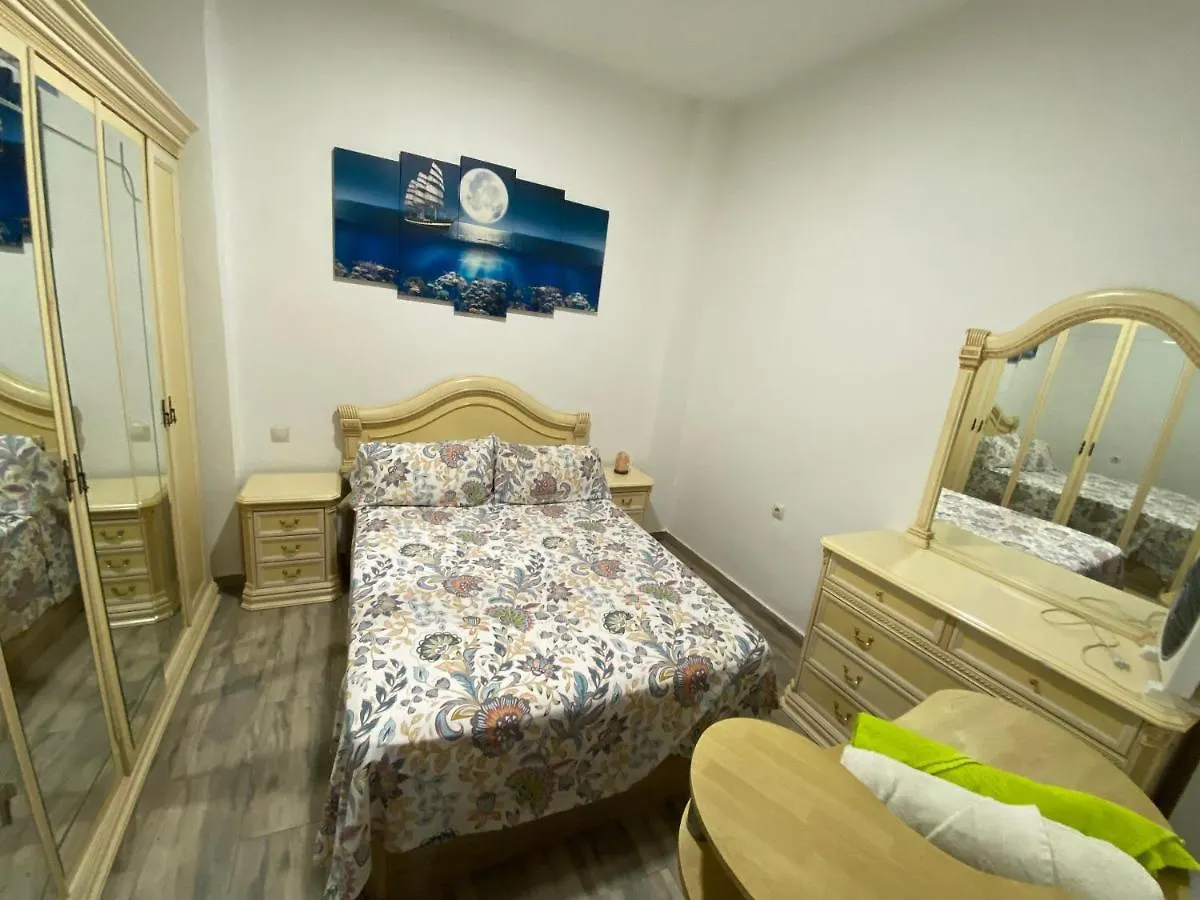 בית אירוח דירות House In מאלגה