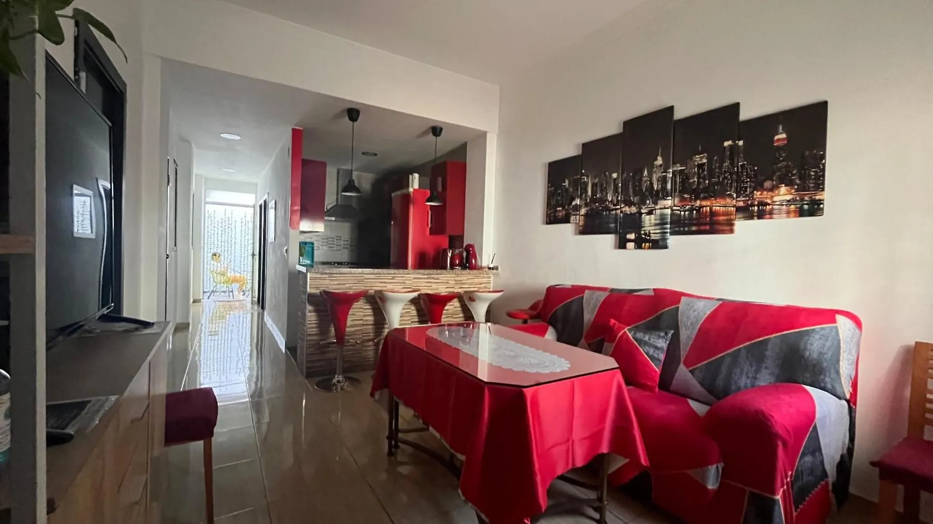 דירות House In מאלגה בית אירוח