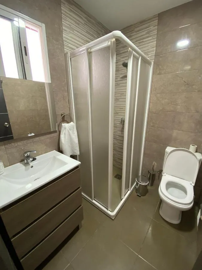 House In Malaga Apartment 0*,